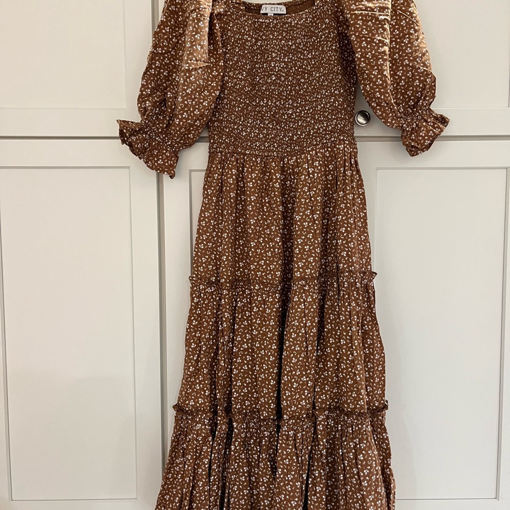 SOLD LIKE NEW Amber Brown Floral Women's Dress